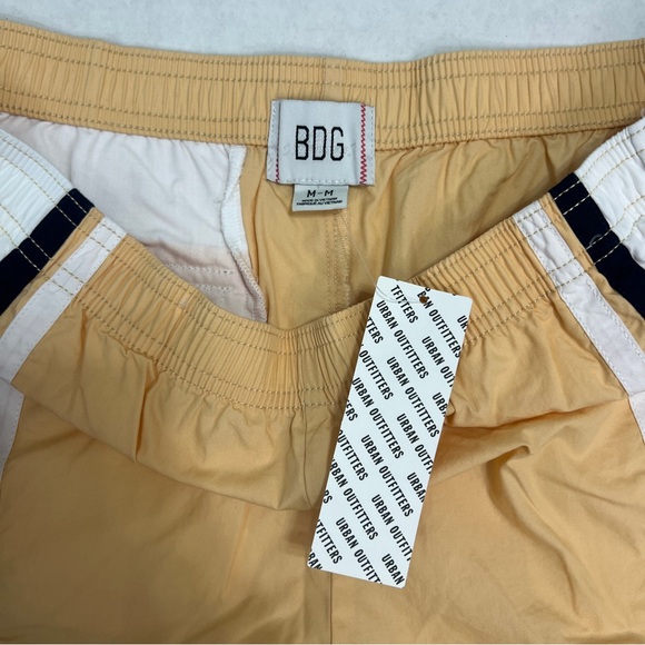 NWT BDG by Urban Outfitters Brandi Micro Short - Picture 3 of 5